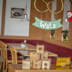 Tea Room Restaurant Hotel Walz thumbnail 8