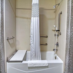 Hampton Inn & Suites Ada thumbnail 10