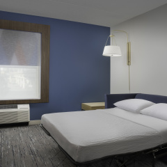 Holiday Inn Express & Suites Pittsburgh North Shore by IHG thumbnail 37