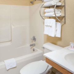 Econo Lodge Chillicothe thumbnail 8