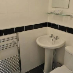 Surrey House Hotel thumbnail 8