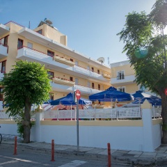 Erato Studios & Apartments thumbnail 15