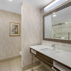 Hampton Inn & Suites Bend thumbnail 41