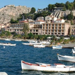 Amphitryon Hotel thumbnail 26