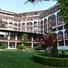 Estreya Residence Hotel and SPA
