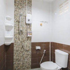 OYO 75331 Hareeya Hotel - Bild 9