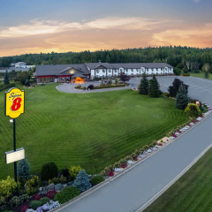 Super 8 by Wyndham Eveleth thumbnail 17