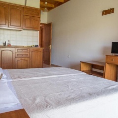 Maria Apartments thumbnail 2
