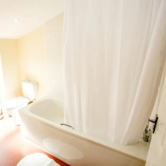 The Brown Horse Hotel thumbnail 11