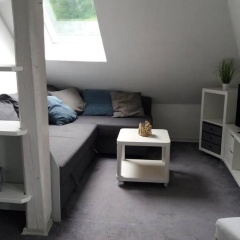 Helle 2-Zimmerwohnung Am Stadtrand (Adults Only) - Bild 3