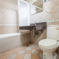 Chantai Hotel thumbnail 9