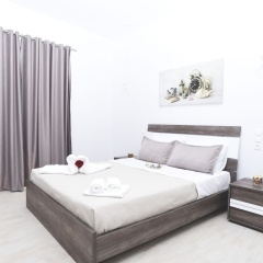 Albertos House thumbnail 3