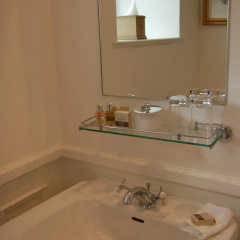 The Royal Hotel thumbnail 8