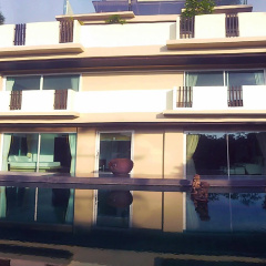 Karon Suite Apartment - Bild 1