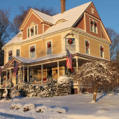 The Sleigh Maker Inn Bed and Breakfast thumbnail 1