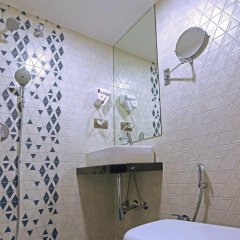 Gulf Hotel Colaba thumbnail 30