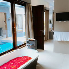 Luxotic Private Villa and Resort - Bild 24