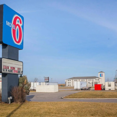 OYO Hotel Markle IN I-69 thumbnail 16