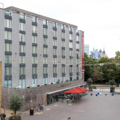 The Bermondsey Square Hotel - Bild 1