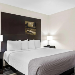 Super 8 by Wyndham La Crosse thumbnail 21