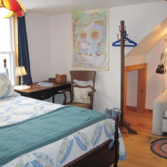 Maple House Bed & Breakfast thumbnail 3