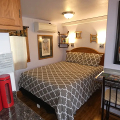 Yellowstone Motel - Adults Only thumbnail 19