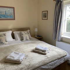 The Pilot Boat Inn thumbnail 5