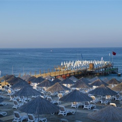 Quattro Beach Spa & Resort Hotel - Bild 16