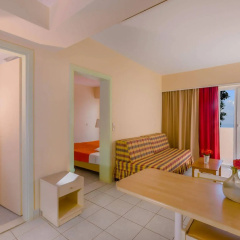 Pavlos Hotel thumbnail 6