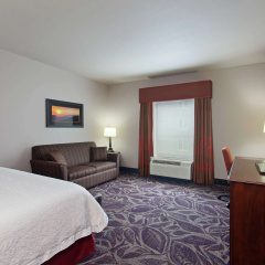 Hampton Inn Seattle/Everett thumbnail 7
