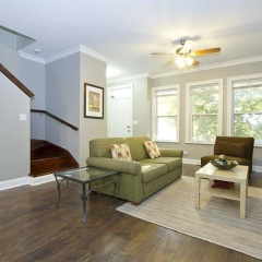 Expansive 4BR in Near West Side by Sonder photo 4