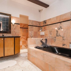 Crown Guesthouse Amsterdam - Bild 10