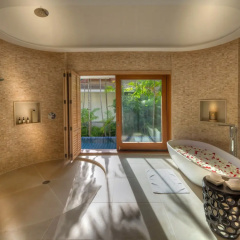 Villa Macaque and Villa Languor thumbnail 7