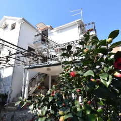 Malovic Apartments thumbnail 20