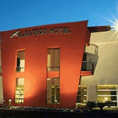 Best Western Riviera By Happyculture photo 2