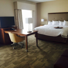 Hampton Inn & Suites Pittsburgh/Harmarville thumbnail 1