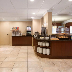 Country Inn & Suites by Radisson, Jacksonville I-95 South, FL thumbnail 11