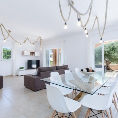 Dones D'aigua 11 - Villa With Private Pool - Bild 6