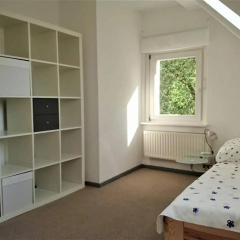 Sonniges Häuschen mit Garten - Bild 1