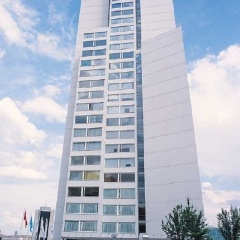 Capital Plaza Hotel - Bild 1