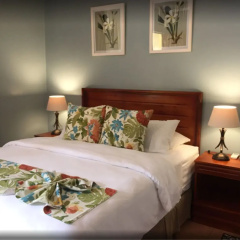 Espadilla Gardens Hotel