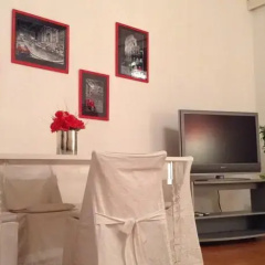 Lulu House thumbnail 2