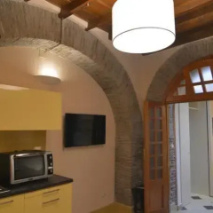 Luxury Art Apt With Terrace in Trastevere, Serviced by Hostmaker thumbnail 9