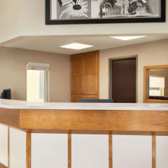 Super 8 by Wyndham Liberal KS thumbnail 2