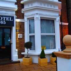 Hotel 65 - Bild 1