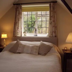 Yew Tree Cottage thumbnail 11