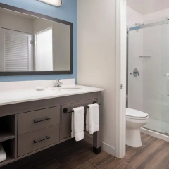 2 Bedrooms Single Apartment