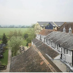 The Royal Hop Pole thumbnail 1