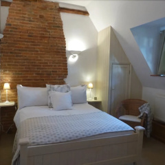 The Old Pear Tree B&B thumbnail 4