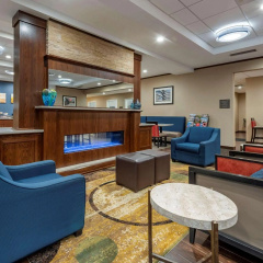 Comfort Inn & Suites Pittsburgh South thumbnail 2